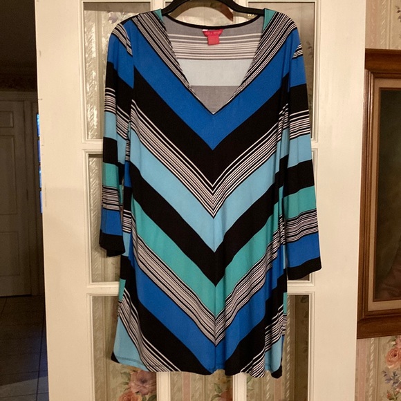 Sunny Leigh Tops - Multi colored V neck tunic